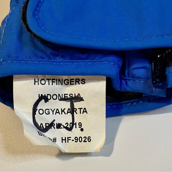 Hot Fingers: Zip In Slide Mitt Tots. Size Kids Medium 3-4. Preloved, great shape - Picture 4 of 4